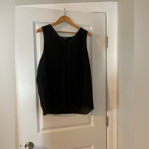 Black accordion tank